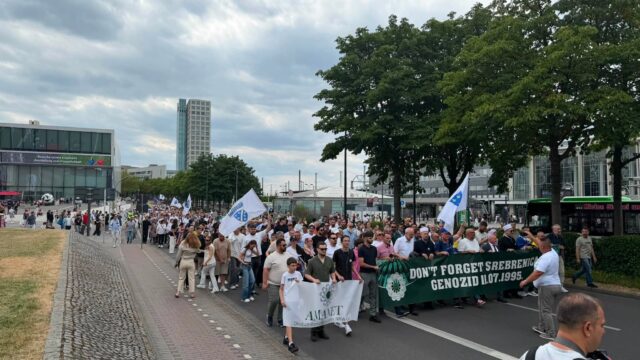 OD DORTMUNDA DO POTOČARA: Učesnici Marša mira nastavljaju put sjećanja