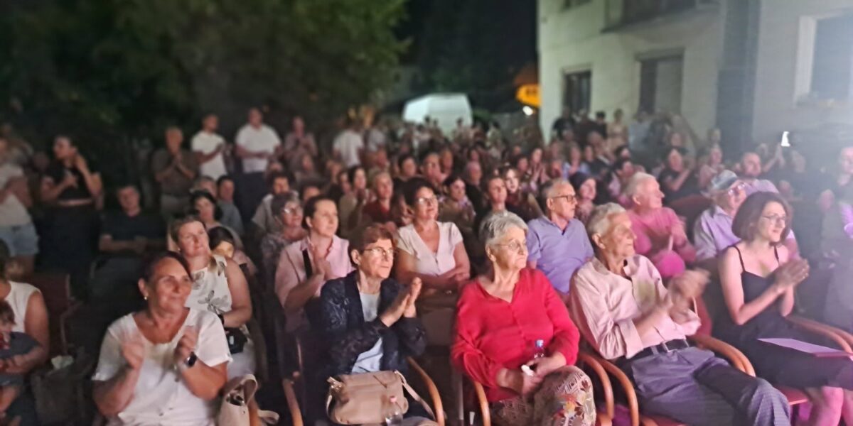 SUSRETI NA DRINI: Pjesma, igra, pozorište na otvorenom vratilo novu svjetlost među povratnike