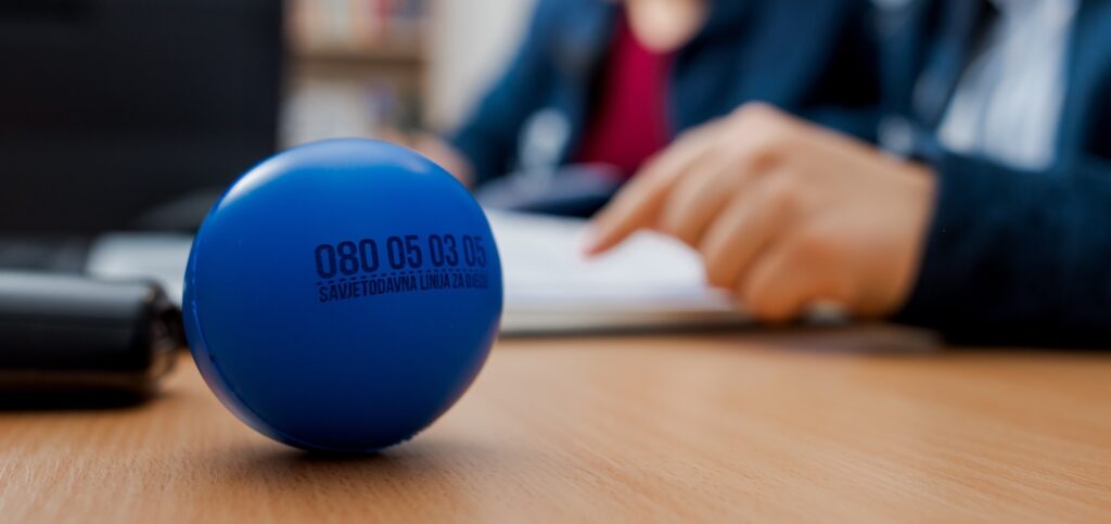PLAVI TELEFON: Zbog čega djeca u BiH osjećaju usamljenost, anksioznost i napade panike